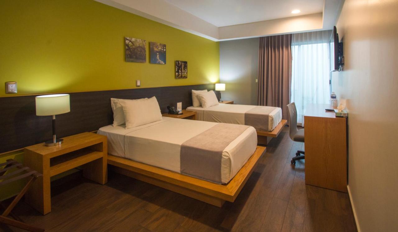 Concept Hotel Zamora de Hidalgo Bagian luar foto