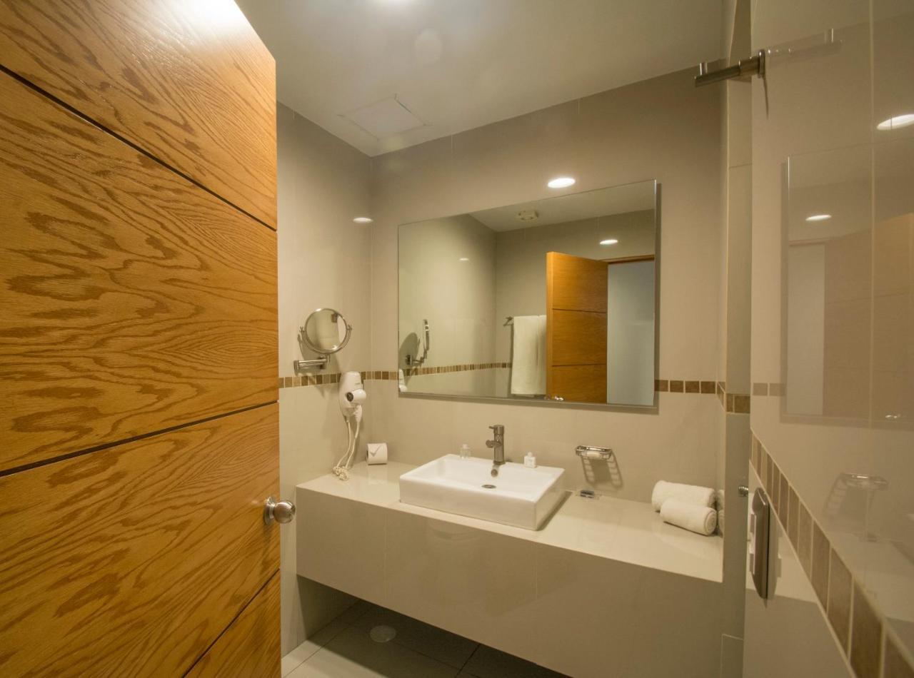 Concept Hotel Zamora de Hidalgo Bagian luar foto