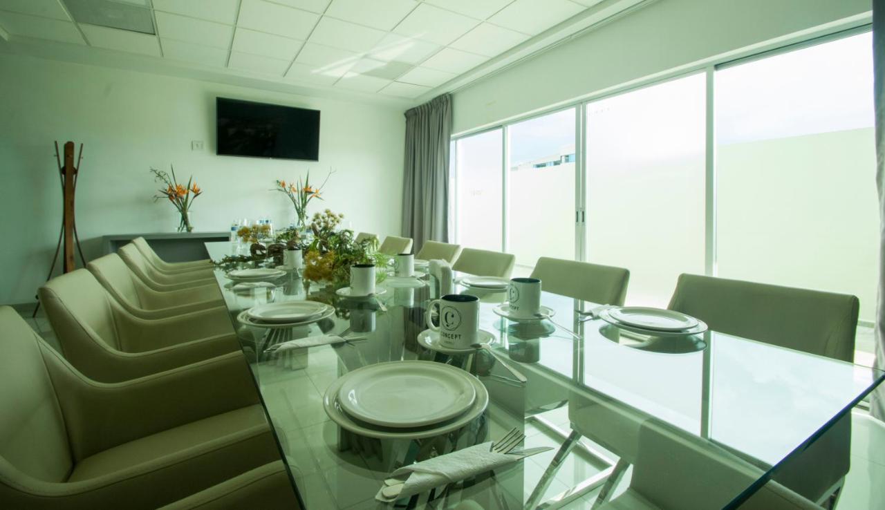 Concept Hotel Zamora de Hidalgo Bagian luar foto